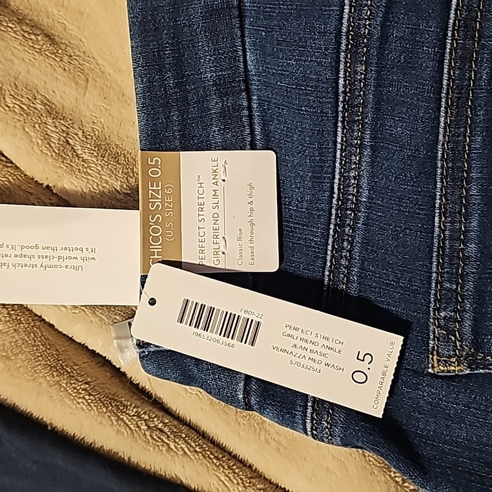 Jeans - Picture 3 of 3